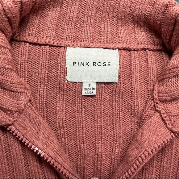 PINK ROSE - Cropped Zipper Cardigan - Picture 3 of 6